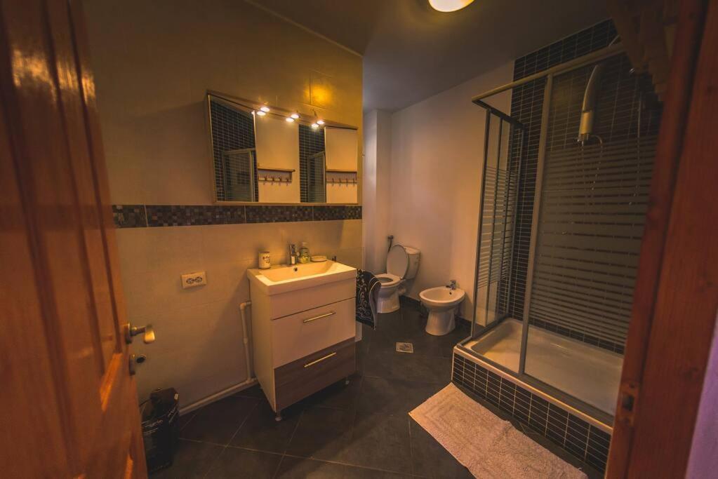 Horace Guesthouse Pool & Hot Tub & Bikes & River Dejani エクステリア 写真